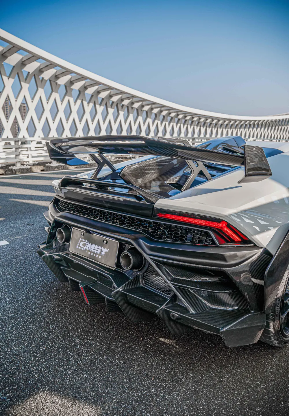CMST carbon fiber rear bumpers for the Lamborghini Huracán LP580/LP610-4