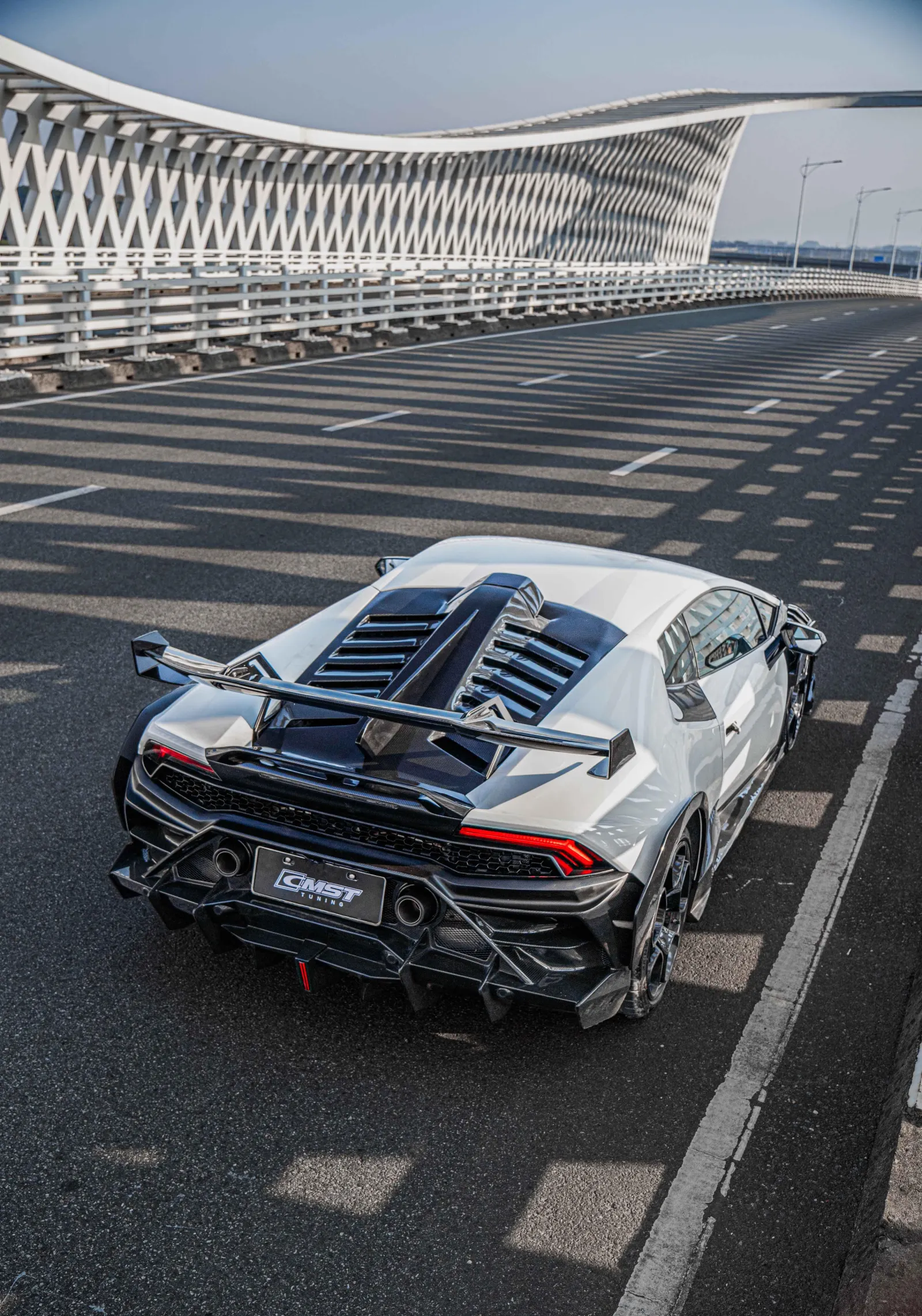 CMST carbon fiber rear wings — Lamborghini Huracán LP580/LP610-4