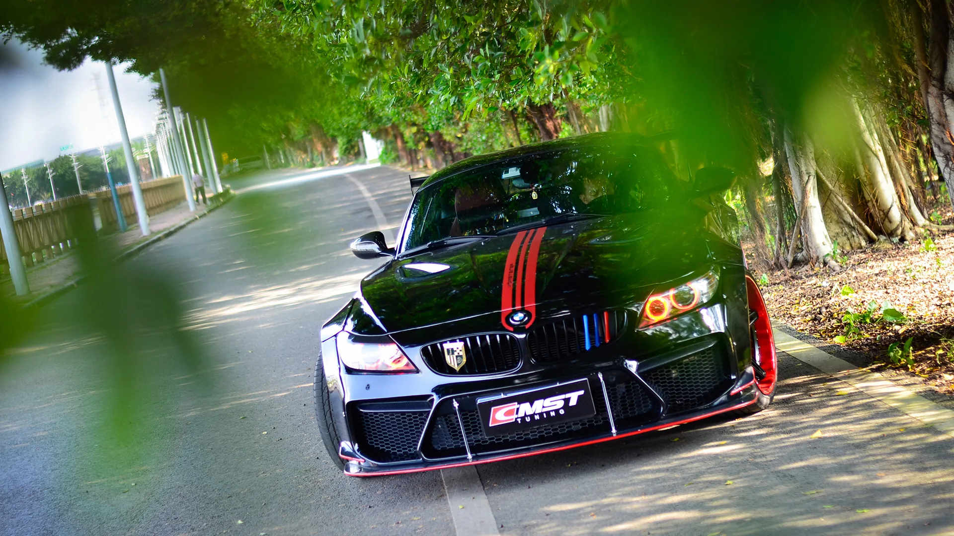 BMW Z4 fitted with a CMST carbon fiber kit