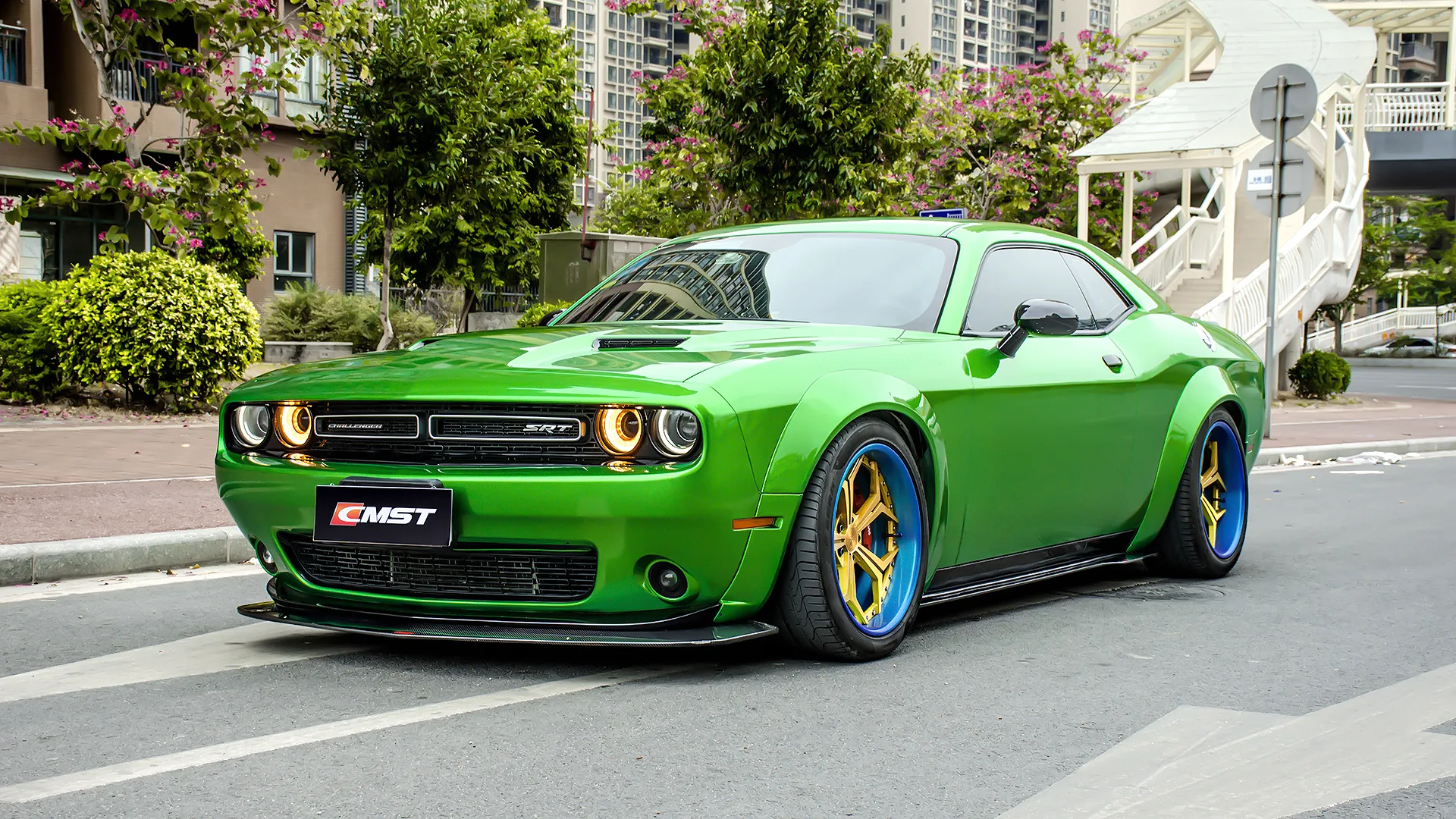 Dodge Challenger fitted with a CMST carbon fiber kit