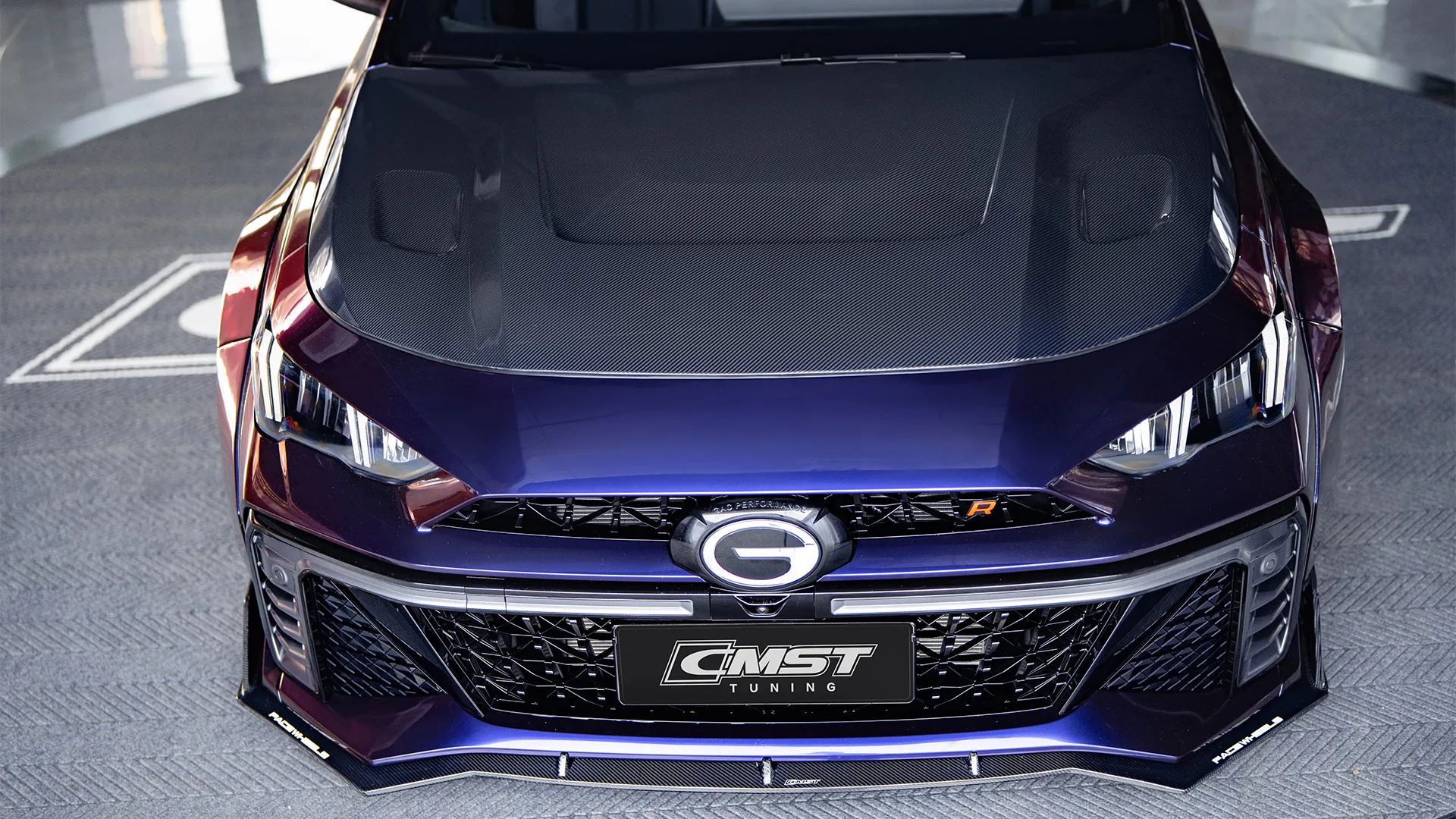 A GAC Motor fitted with a CMST carbon fiber kit