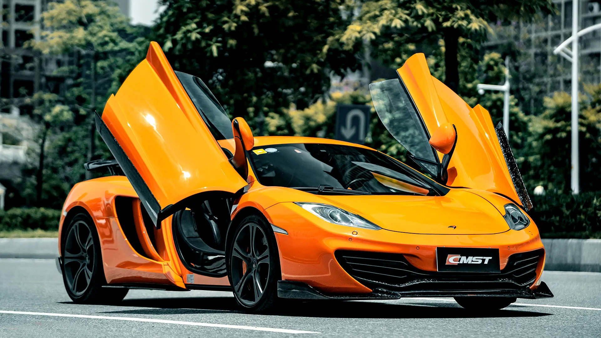 McLaren MP4-12C — McLaren MP4-12C 12-13