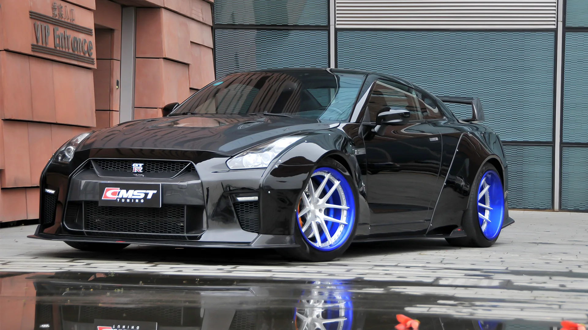 Nissan GT-R — NISSAN GT-R R35 08-16 upgrade to 17
