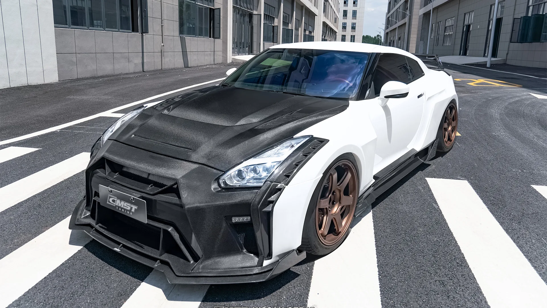 Nissan GT-R — NISSAN GT-R R35 08-16
