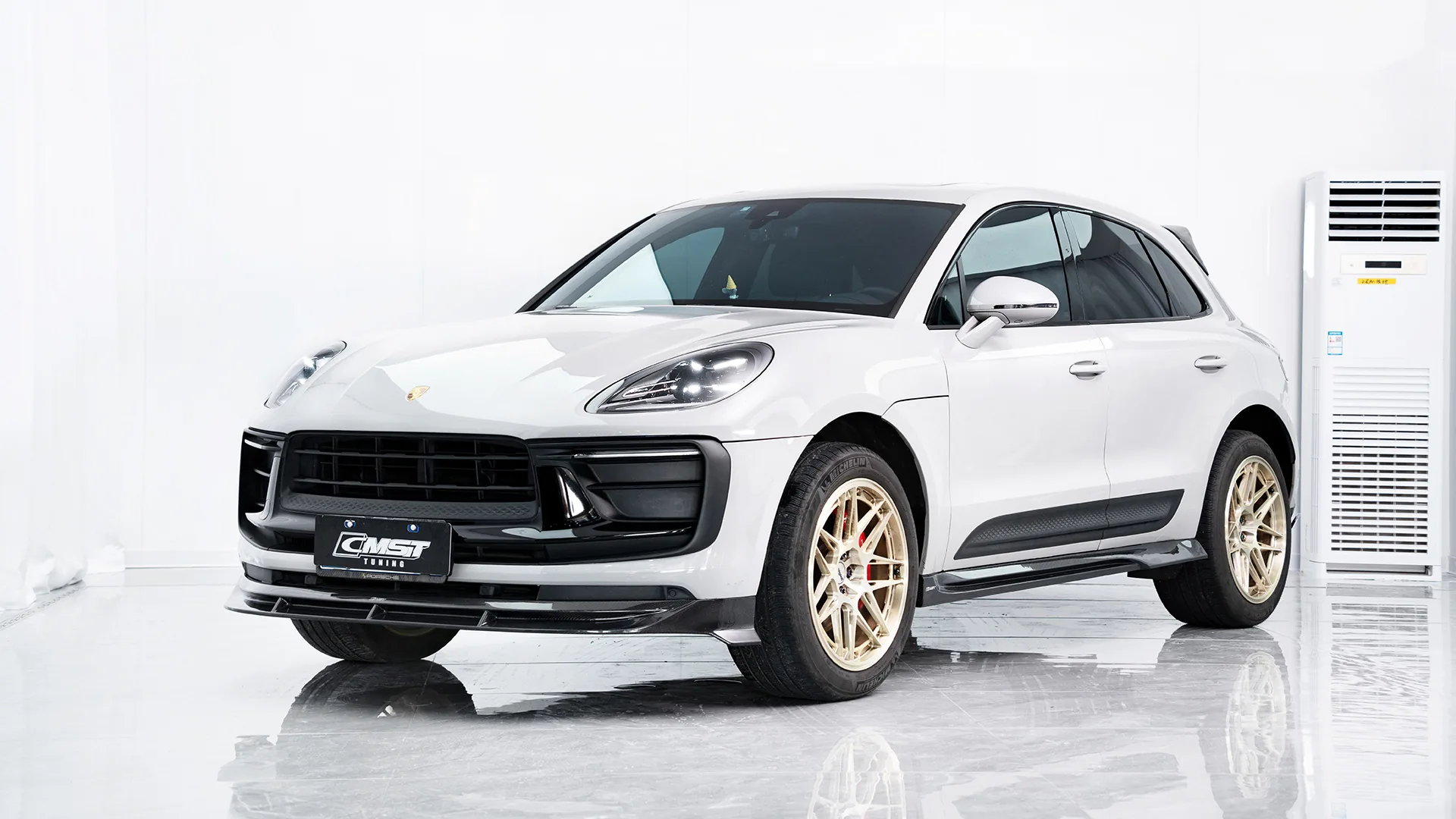 Porsche Macan — Porsche Macan 22-25