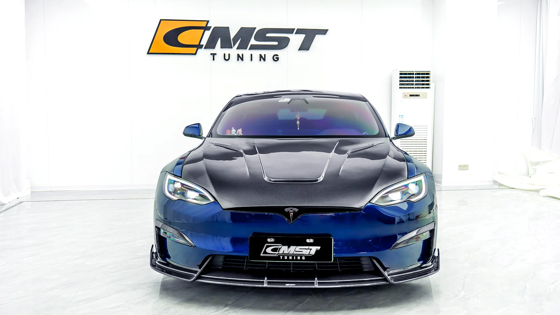 Tesla Model S — Tesla Model S 21-25