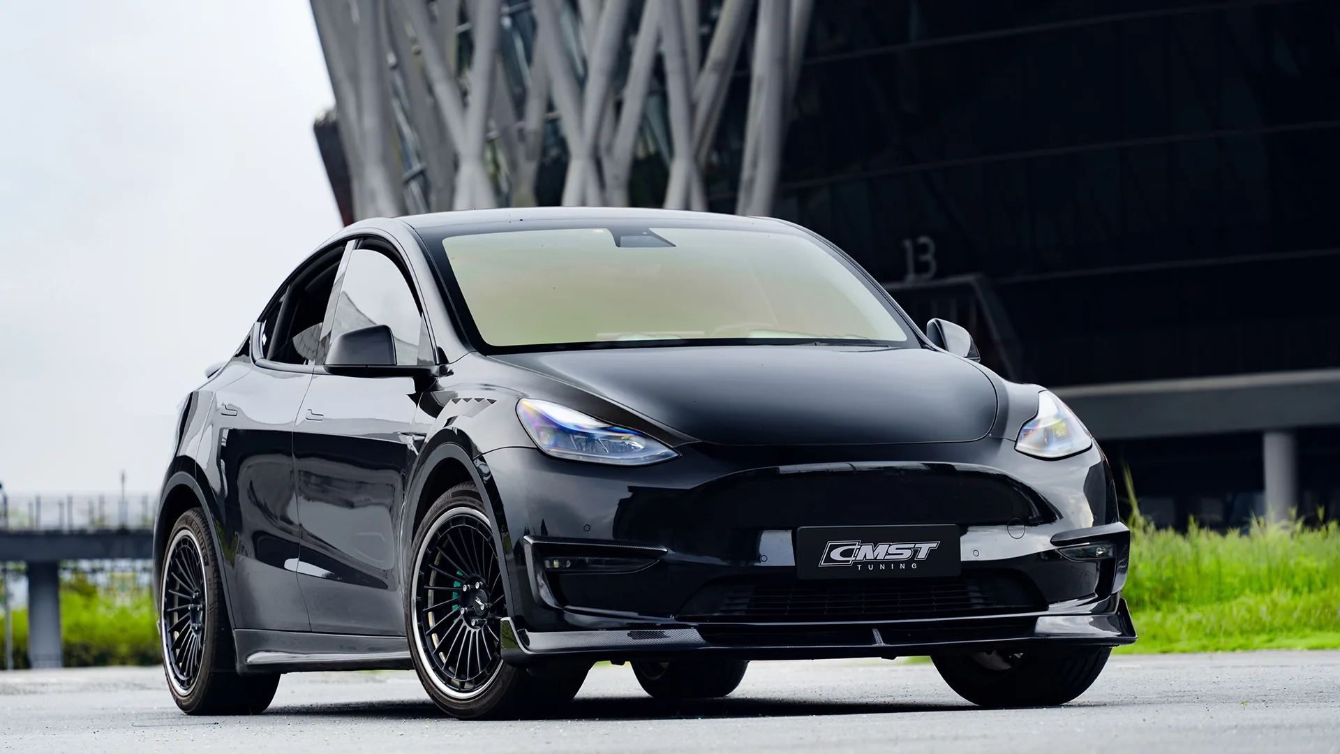 Tesla Model Y — Tesla Model Y 21-24 A