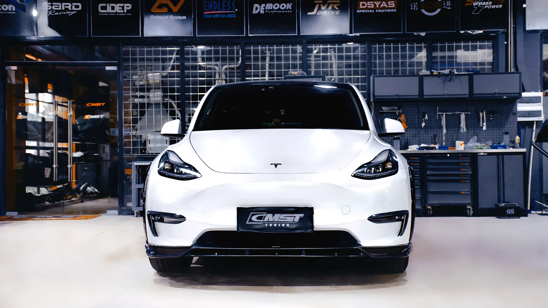 Tesla Model Y — Tesla Model Y 21-24 B