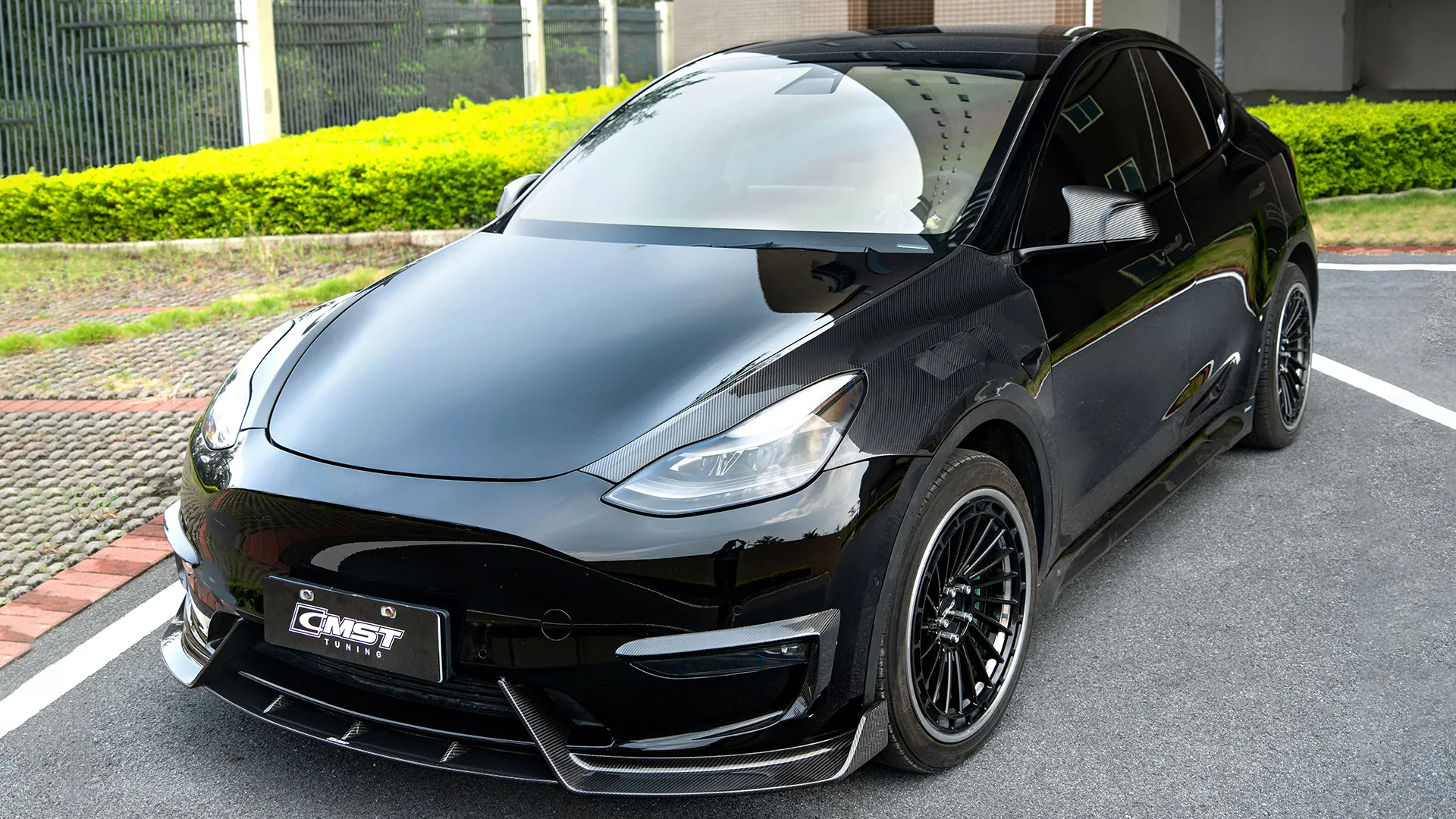 Tesla Model Y — Tesla Model Y 21-24 D
