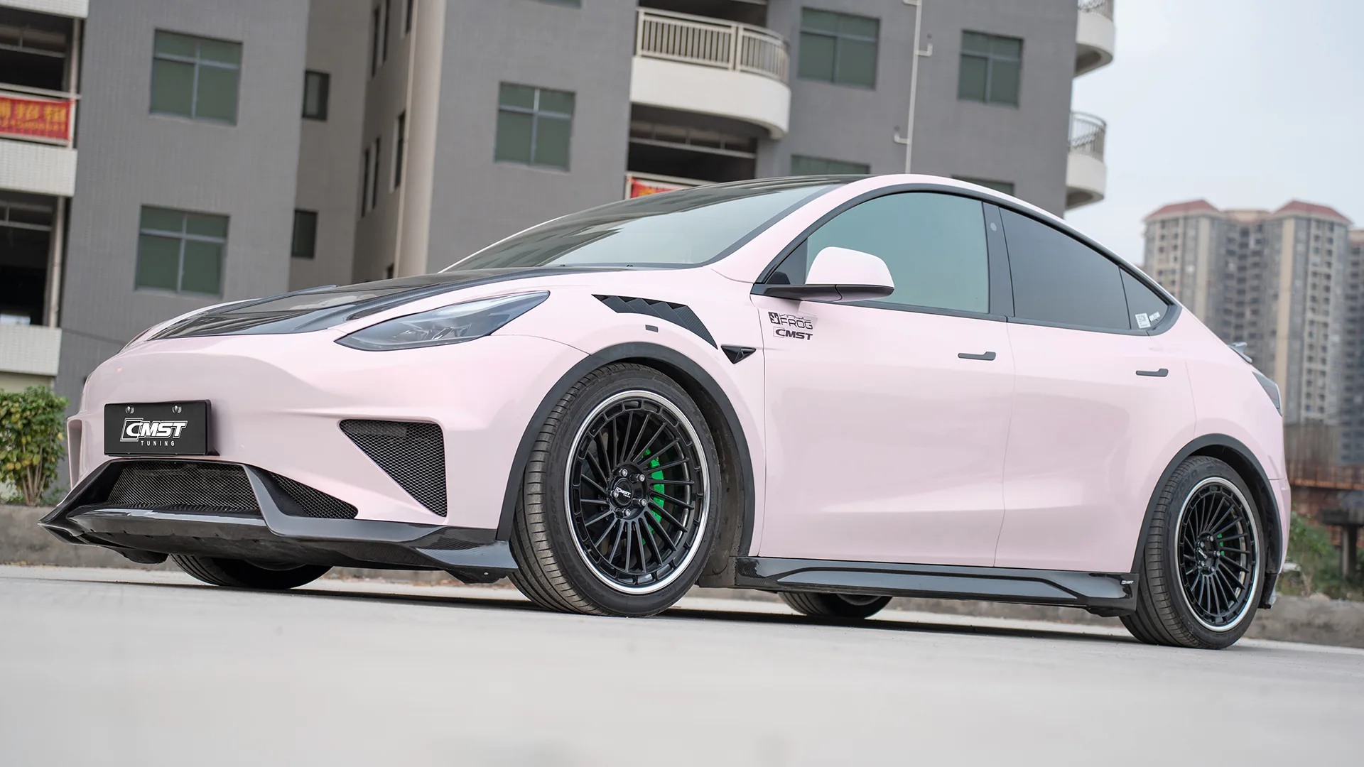 Tesla Model Y — Tesla Model Y 21-24 LB