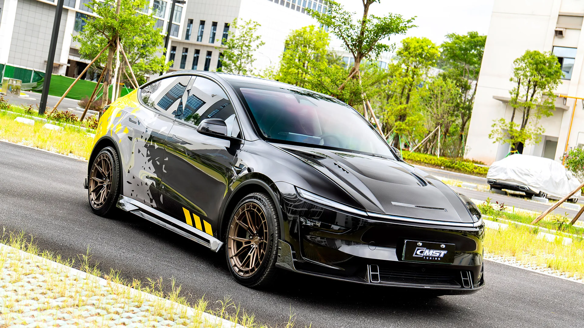Tesla Model Y — Tesla Model Y 25-ON Swift version