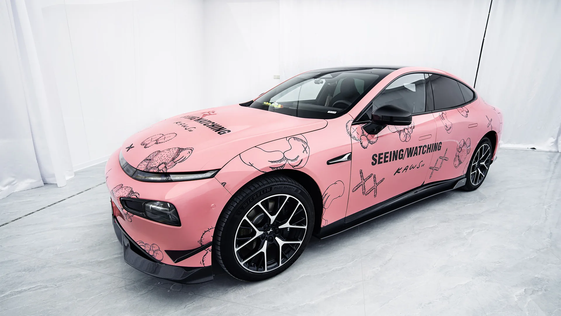 XPeng P7 — XPENG P7 20-24 pink