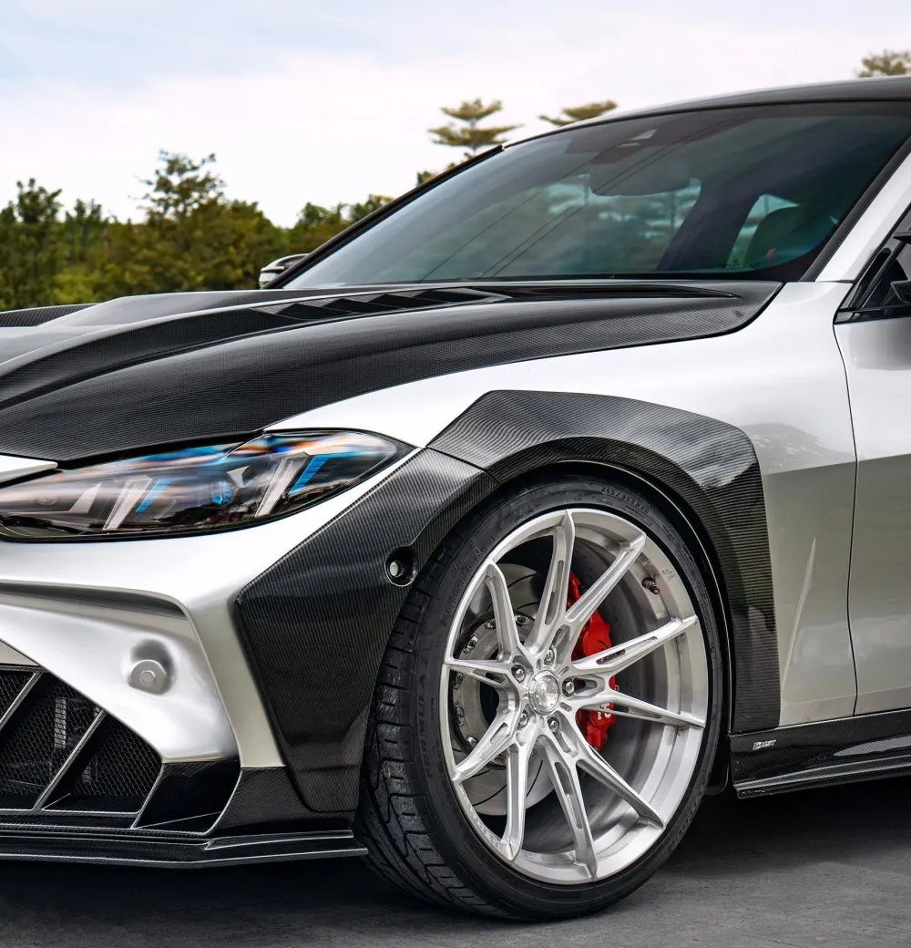 CMST carbon fiber fenders for the BMW 4 Series G22/G23
